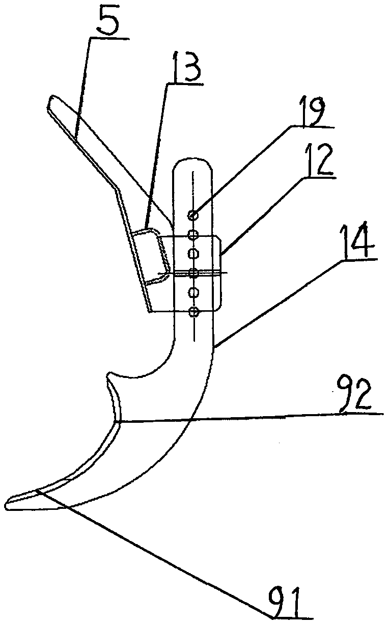 Ridge-planting straw crushing and returning machine for ridge-furrow operation