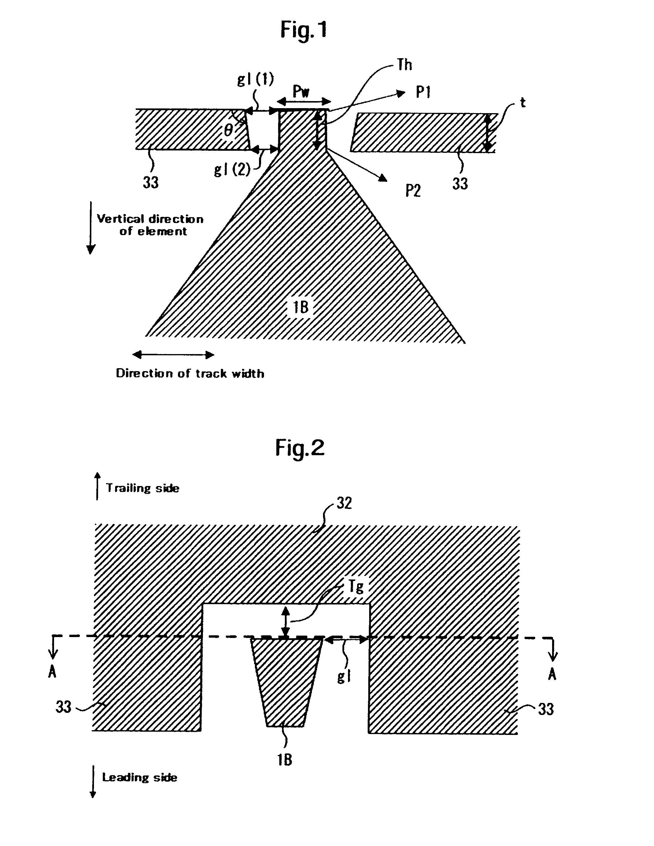 Perpendicular recording magnetic head with a main magnetic pole piece and an auxiliary magnetic pole piece