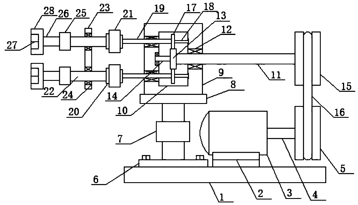 Synchronous bolt fastening device for large sealing cover