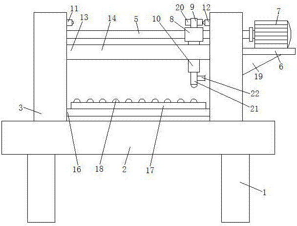 Automatic spraying device for leather processing