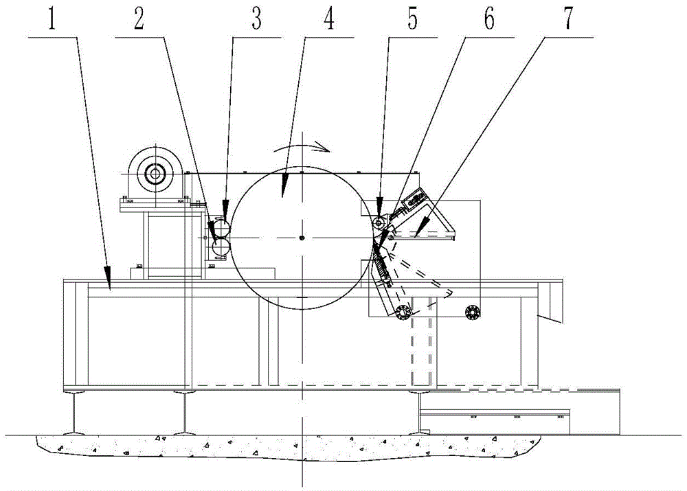 Plate pressing ruler chuck and non-chuck integrated rotary cutting machine