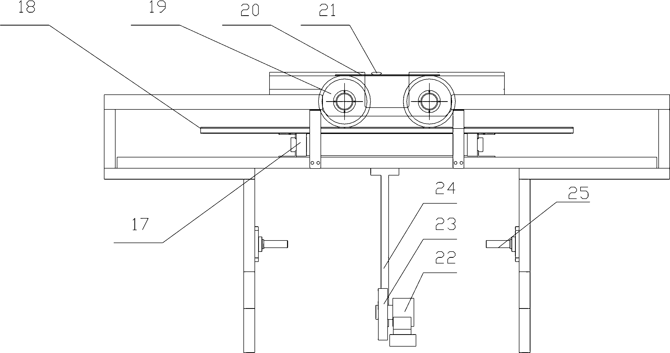 Multilayered fabric weaving machine