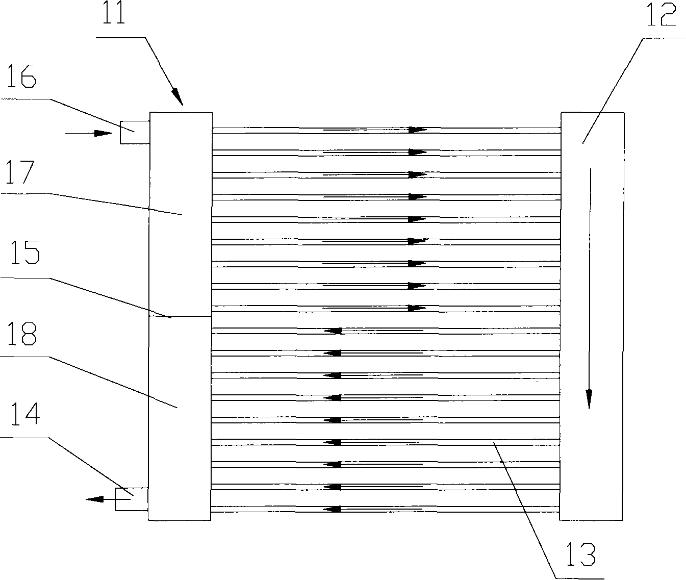 Heat converter and air conditioner possessing the heat converter