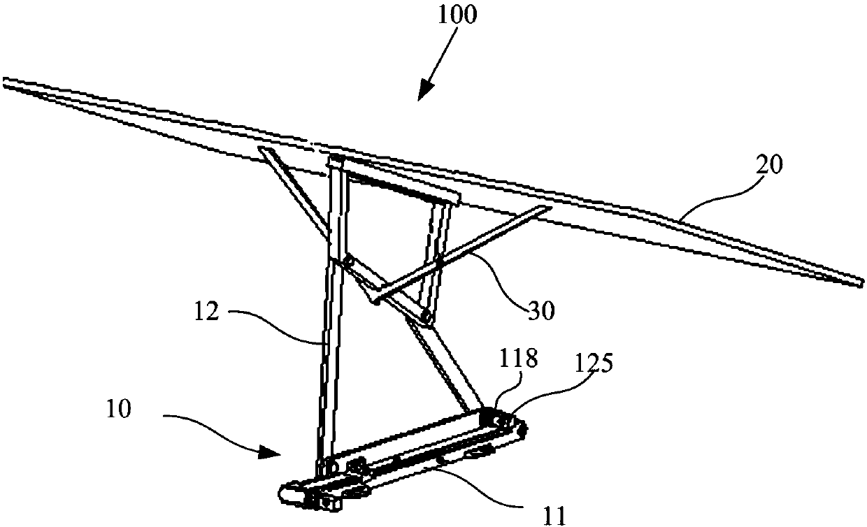 Movable retractable device and movable retractable solar panels