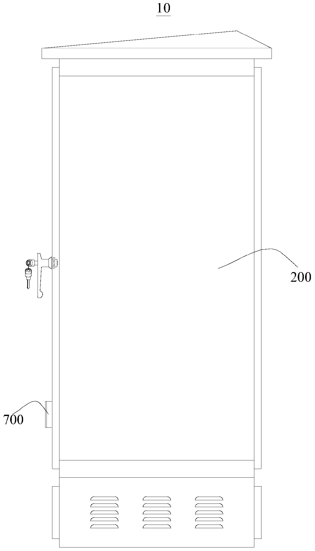 Quick connector and emergency power distribution cabinet