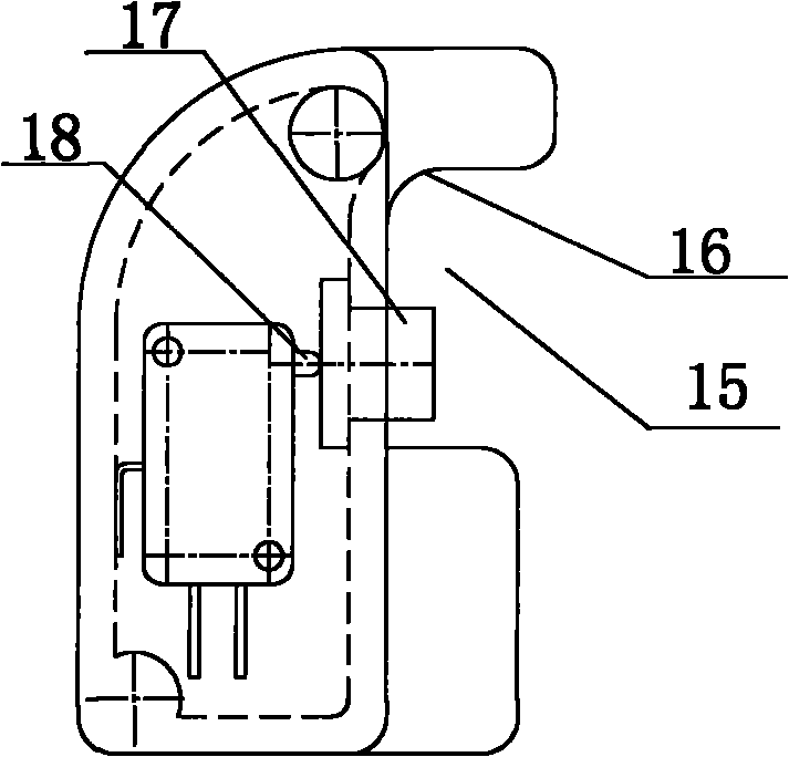 Full-automatic continuous injector for chickens