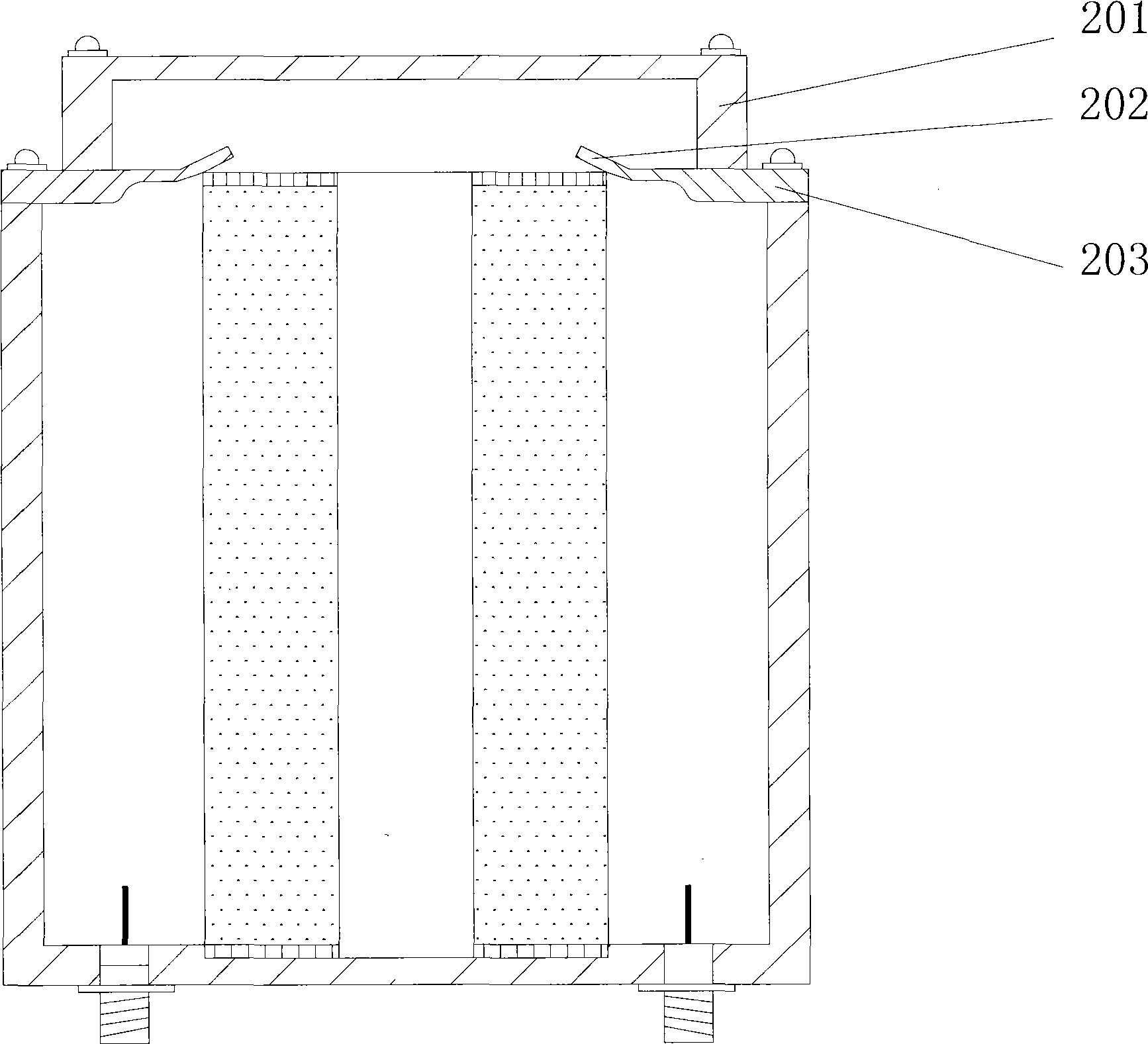 A medium resonator and its assembling method, medium filter