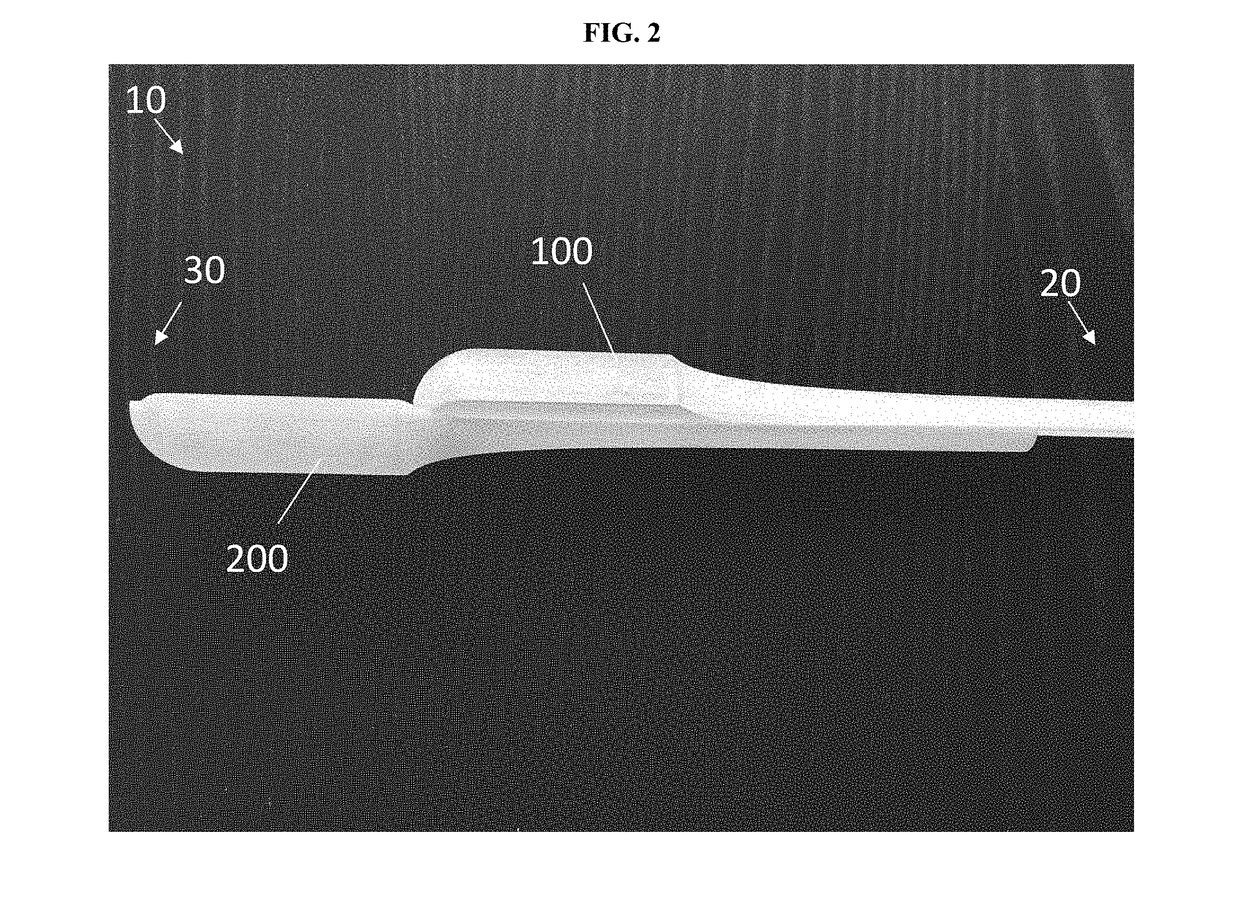 Applicators Suitable for Brachytherapy and Methods Using Same