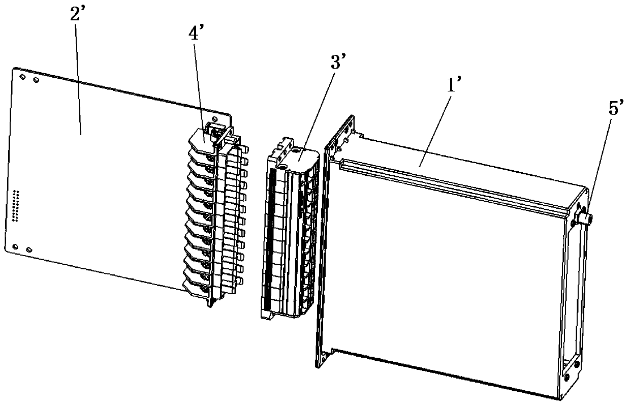 Blind-mating grounding clamping piece structure of electrical cabinet box