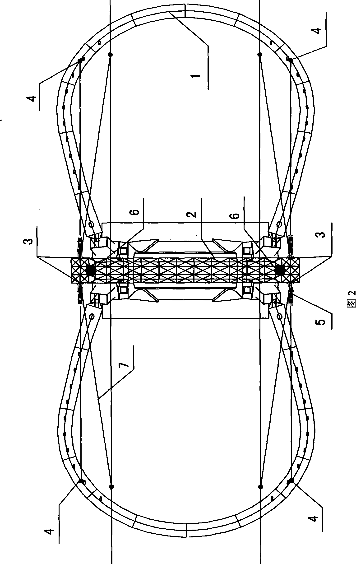 Synchronous vertical swing lift construction method for double inclination arc tower