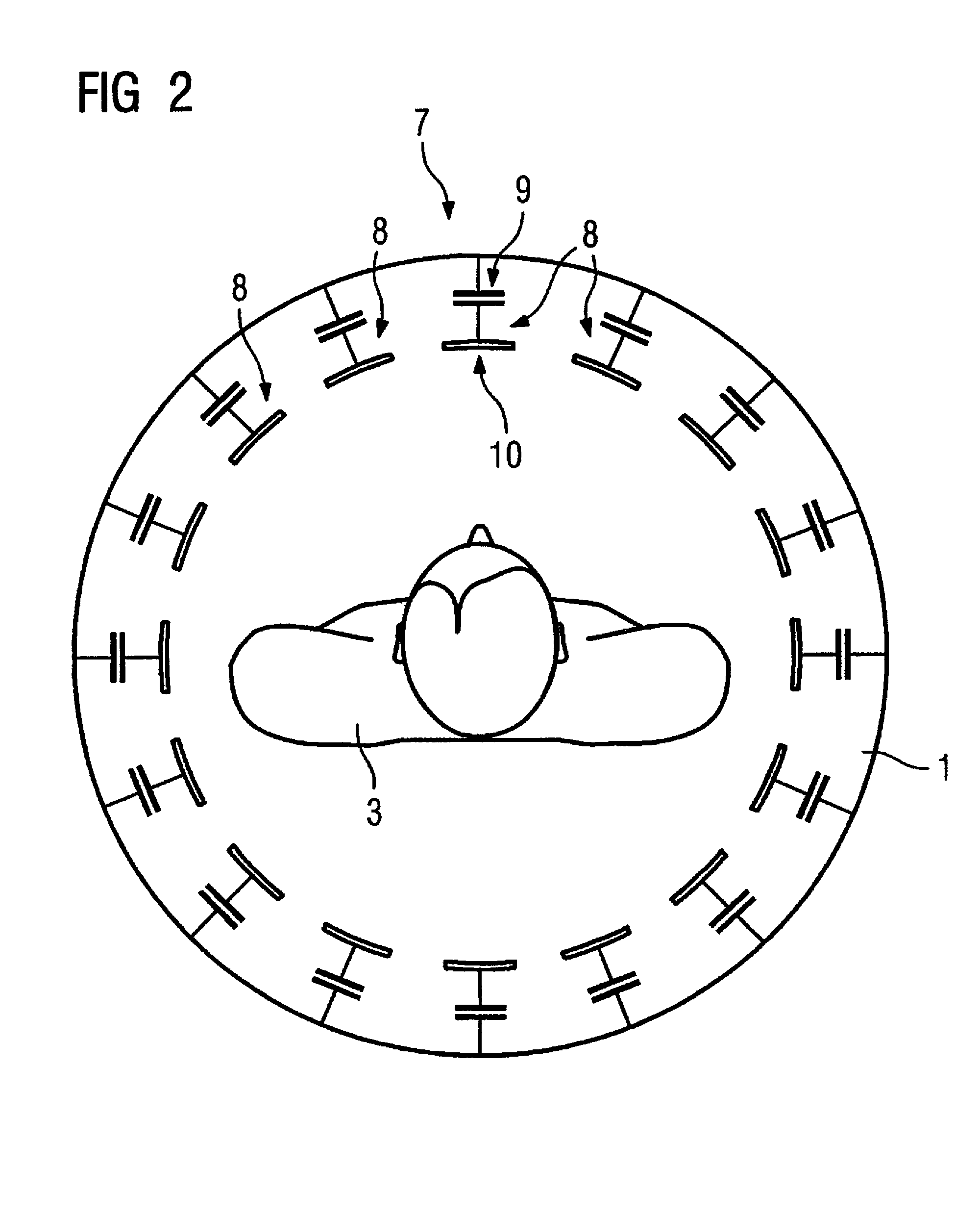 Magnetic resonance apparatus and operating method for generating a homogenous RF field in the examination volume