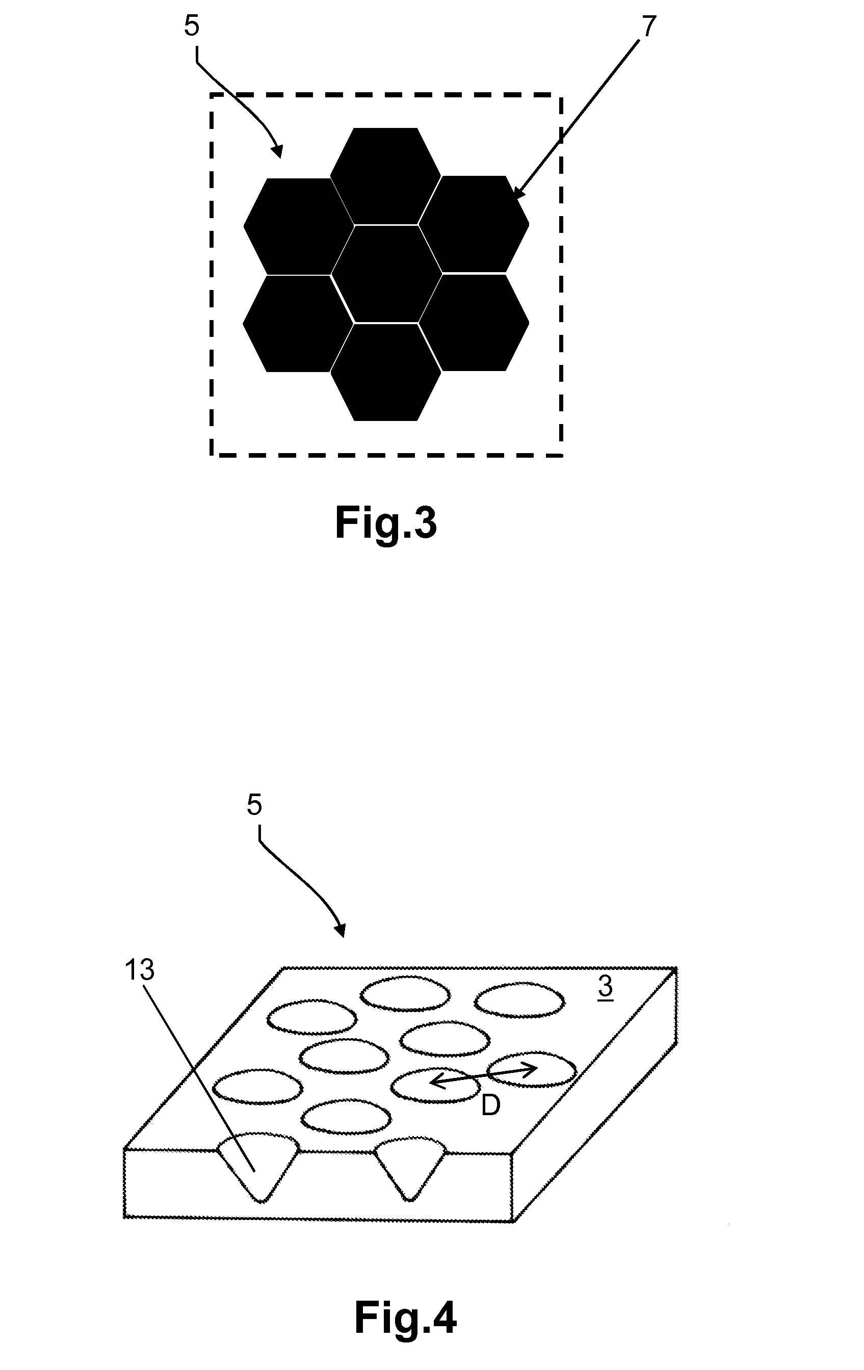 Tire comprising a high contrast pattern comprising a plurality of cavities