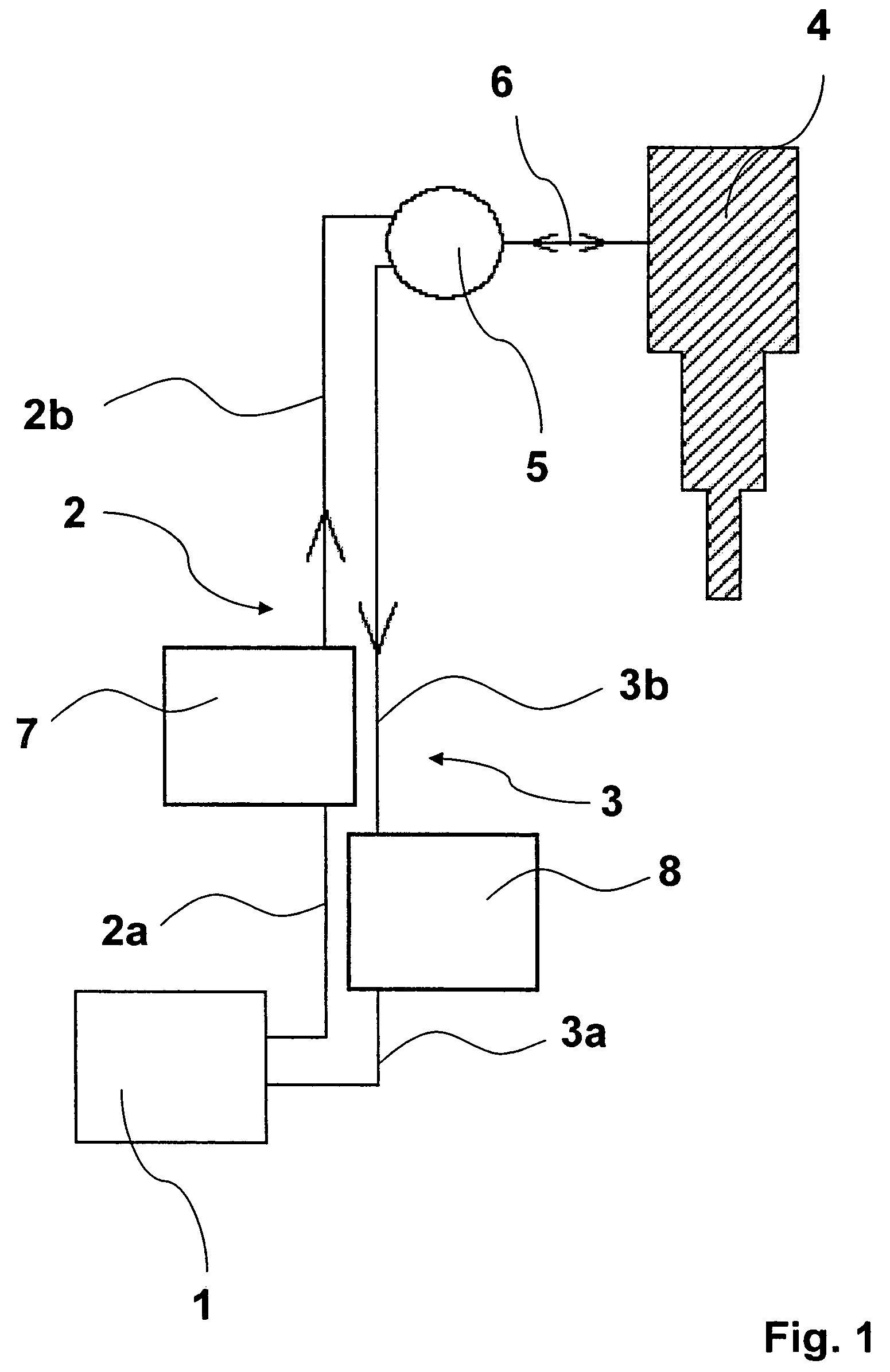 Magnetic resonance apparatus with pressure reservoir