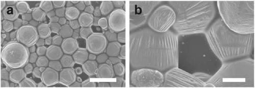 Self sintering conductive ink based on liquid-state metal particles as well as preparation method and application thereof