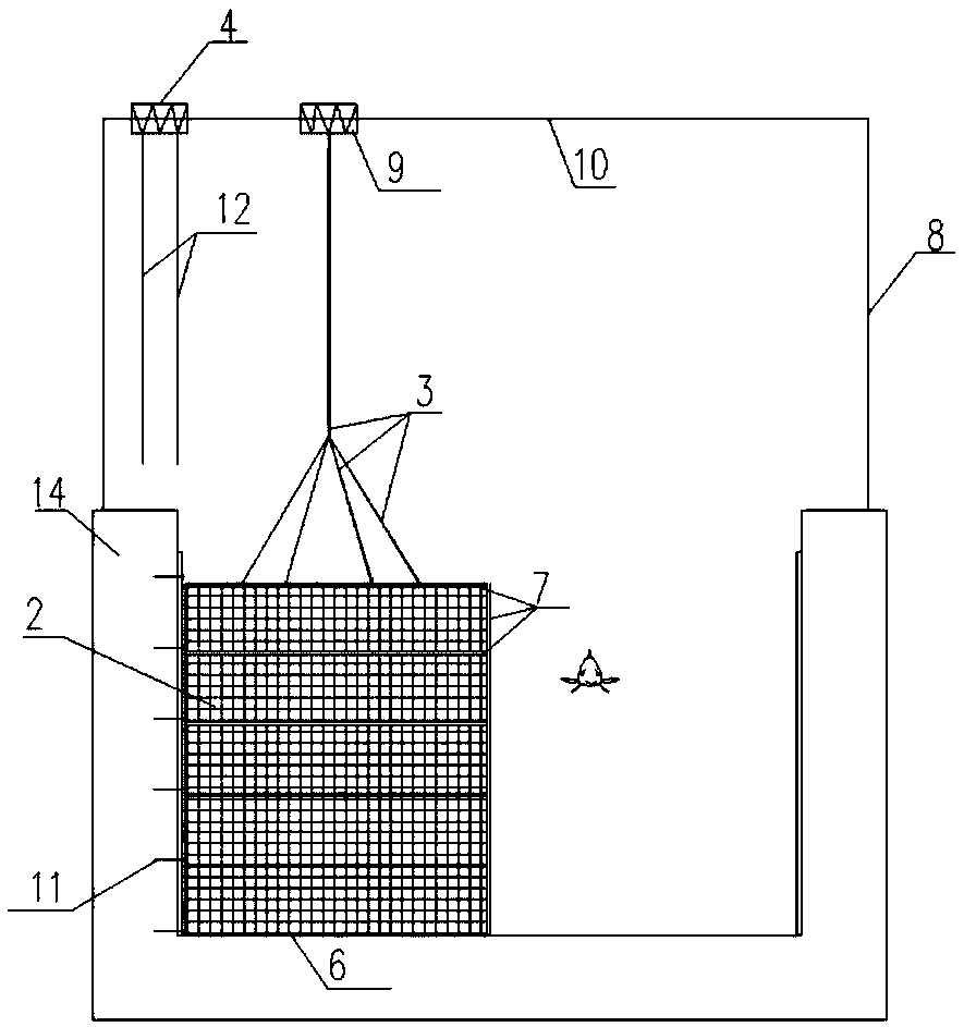 Convenient garbage intercepting and cleaning device for inside of fish way