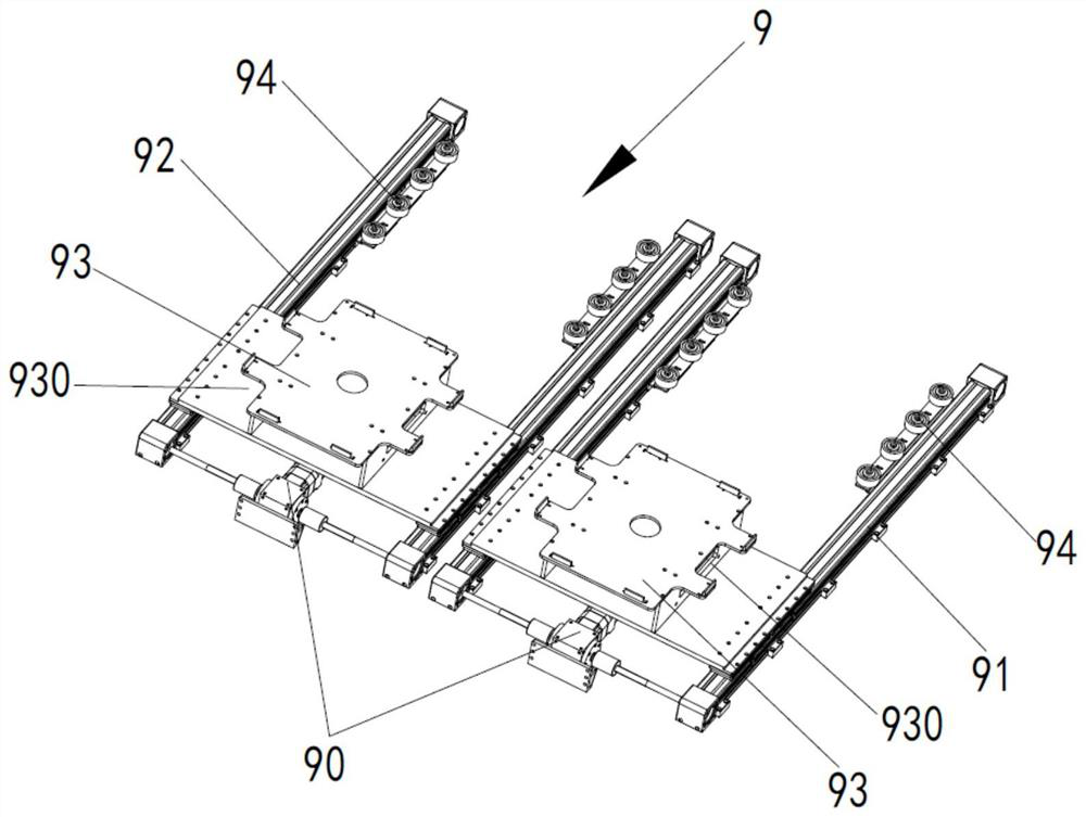 Automatic separating device and separating method for tray