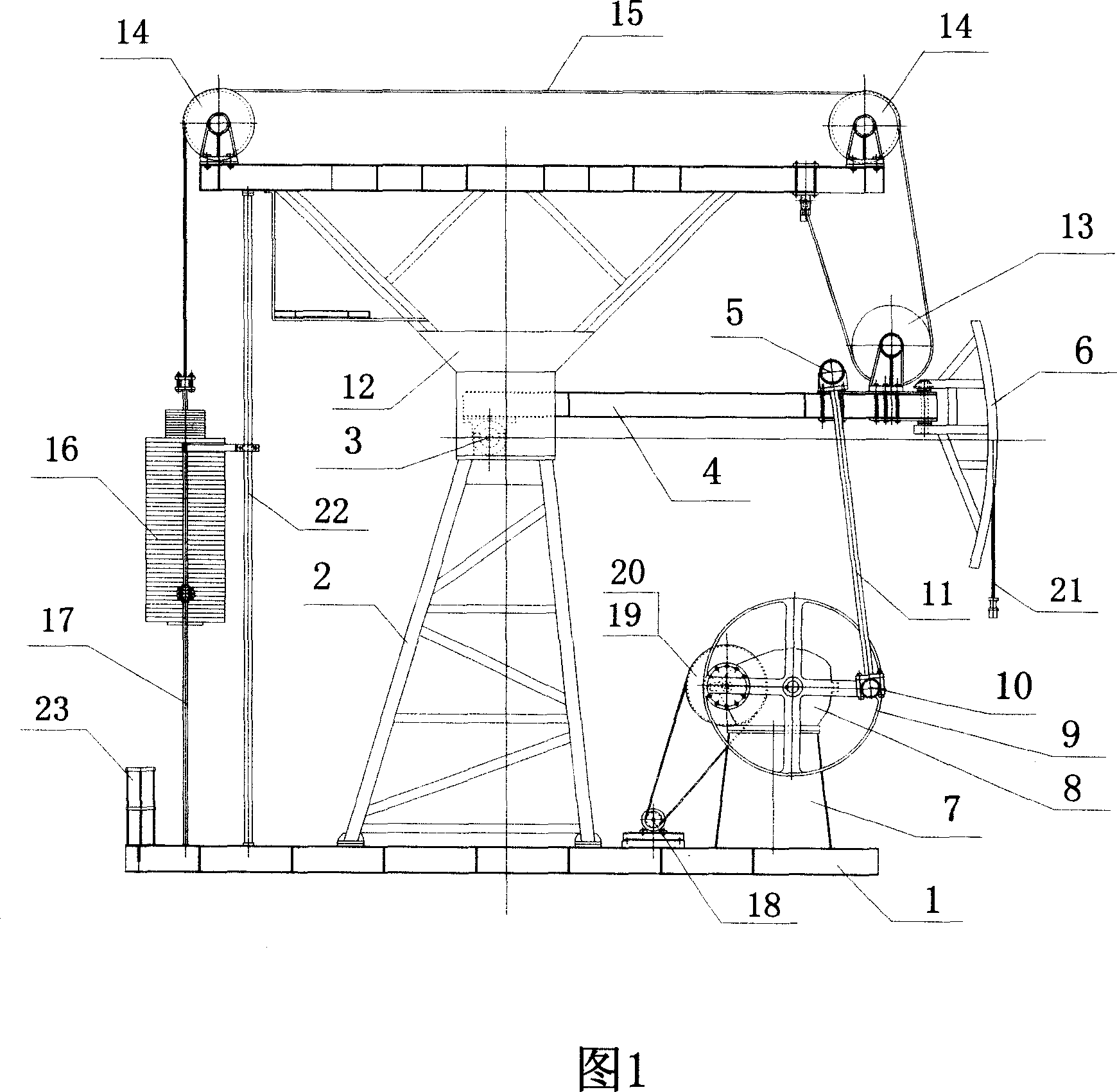 Lifting weight balance beam type oil pump