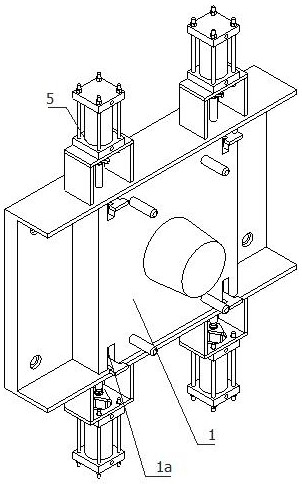 A quick mold change mechanism for injection molding