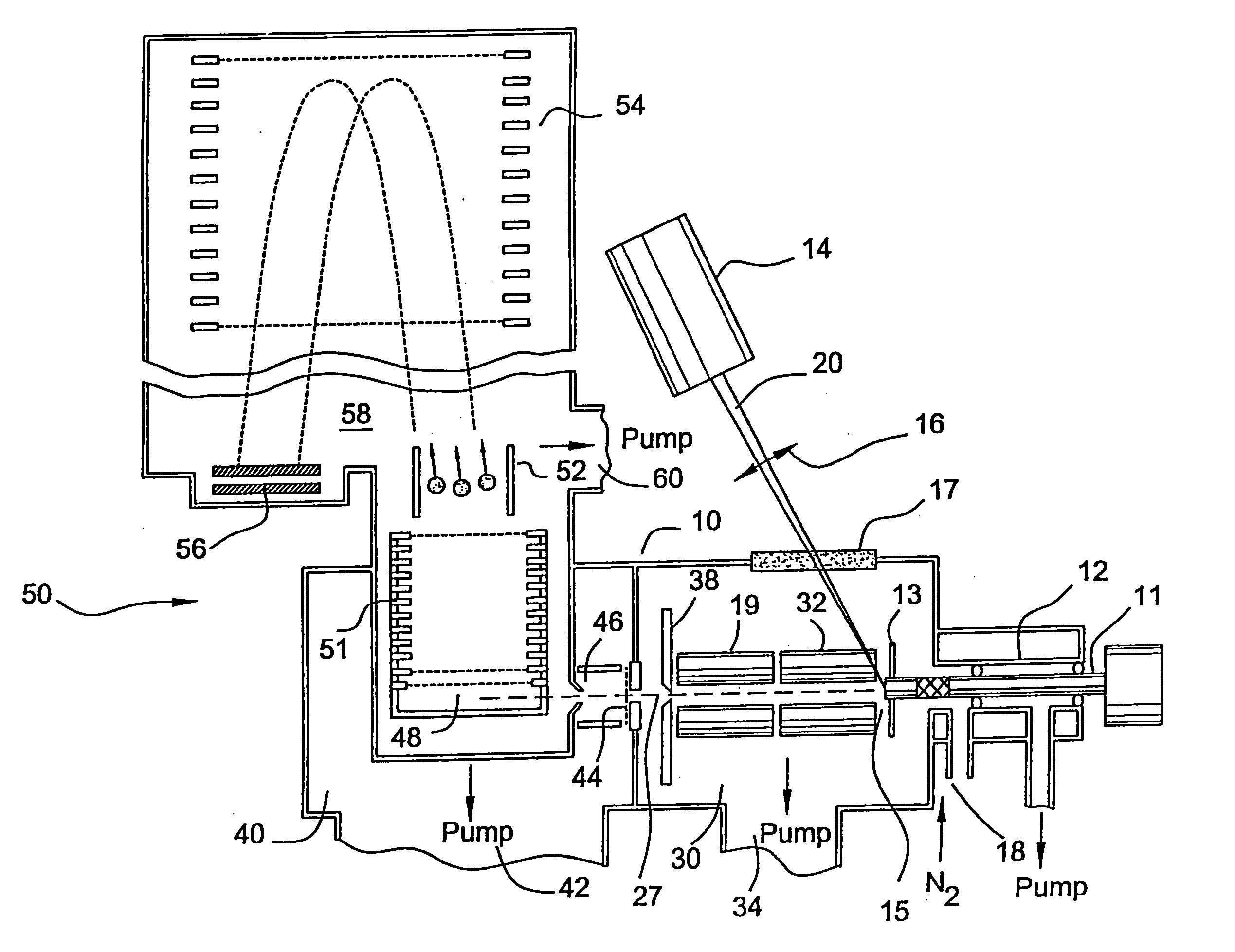 Spectrometer provided with pulsed ion source and transmission device to damp ion motion and method of use