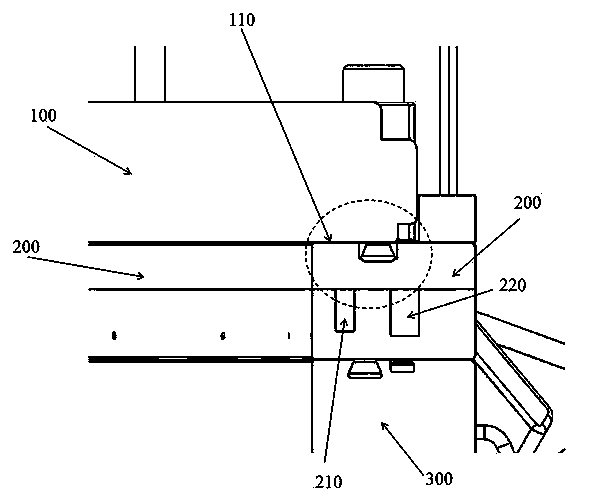 Plasma processing device and temperature isolation device in plasma processing device