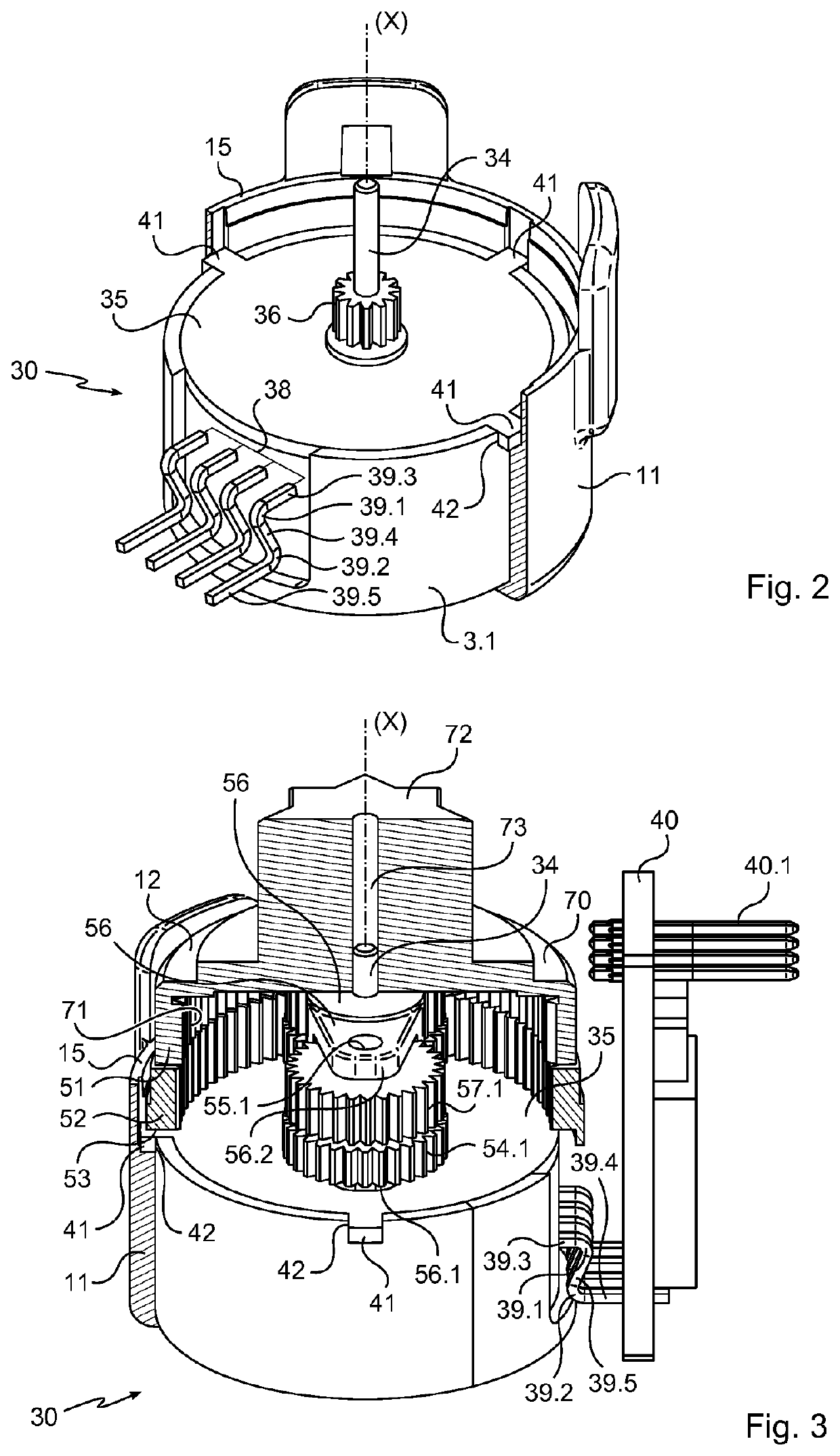 Actuator having reduced dimensions and integrated locking of the motor with respect to the housing