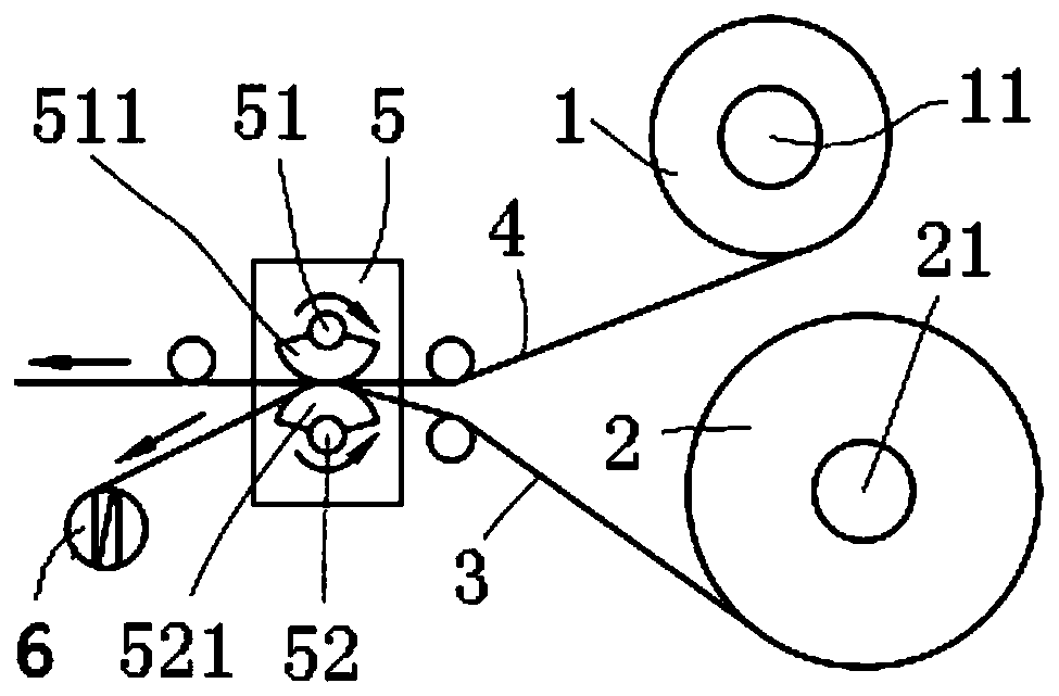 Thin sheet material splicing device adaptive to different widths