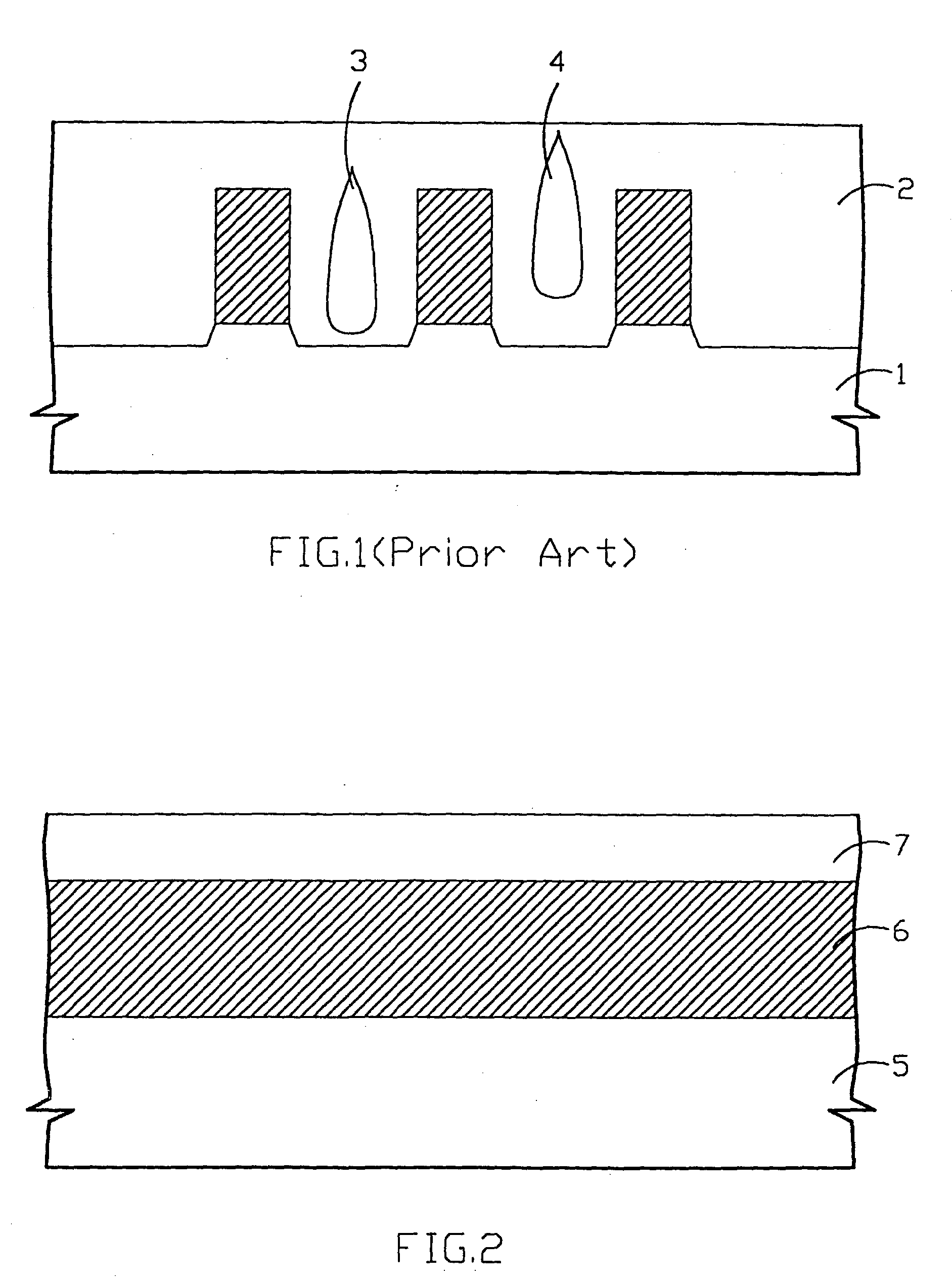 Method and structure for reducing capacitance between interconnect lines