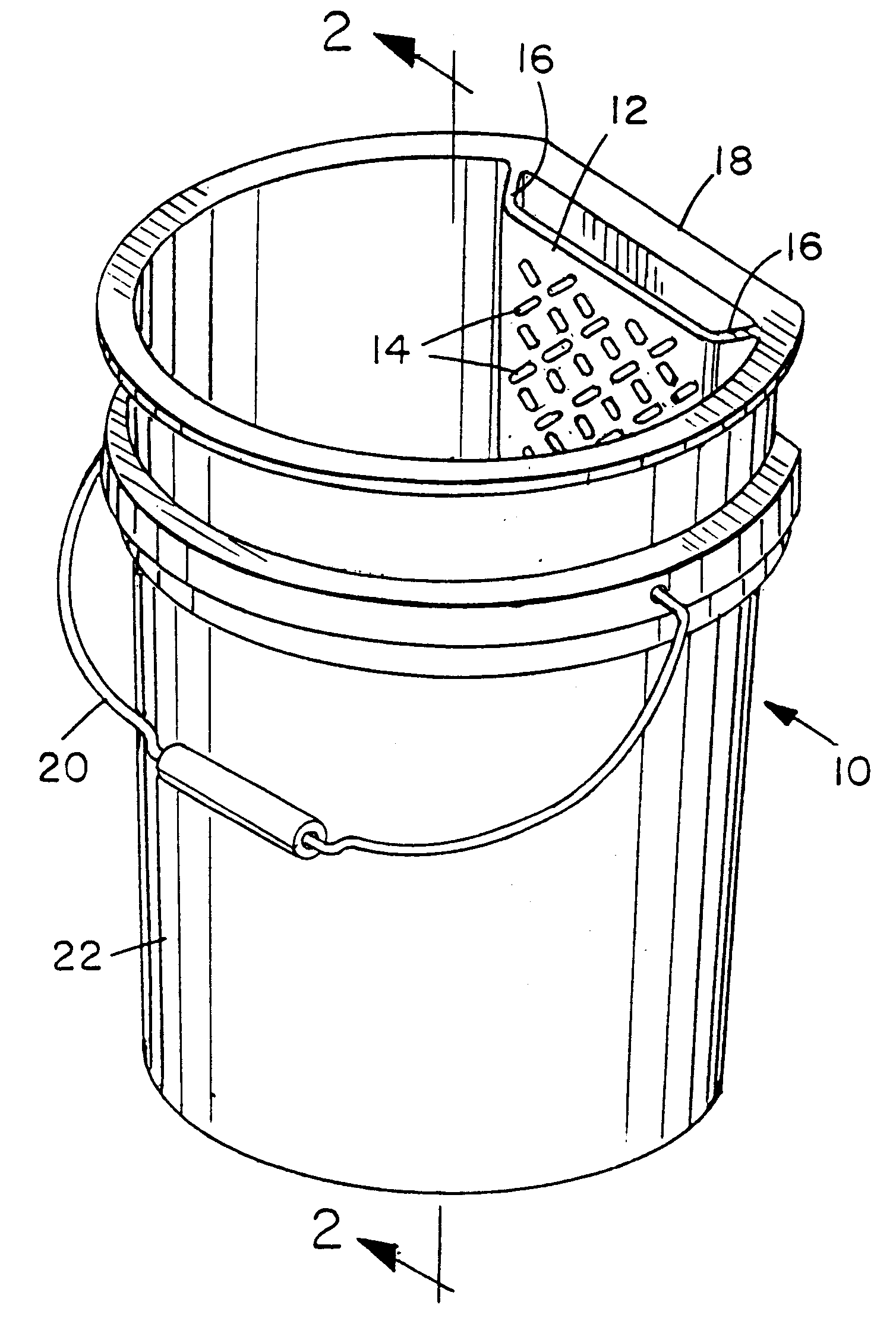 Paint bucket with integral grate