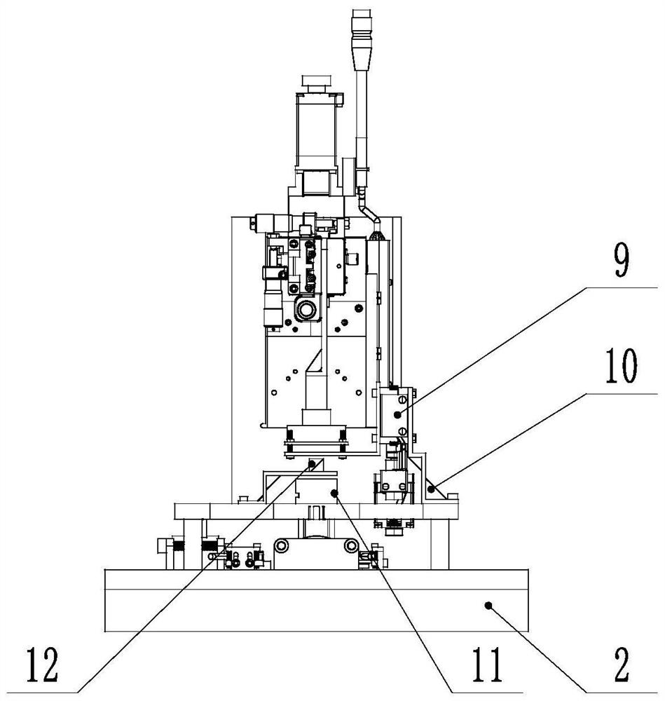 Automatic focusing system for laser manufacturing