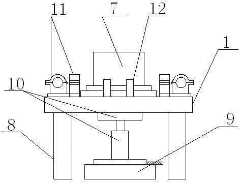 Device for precisely boring lug hole of hinge beam