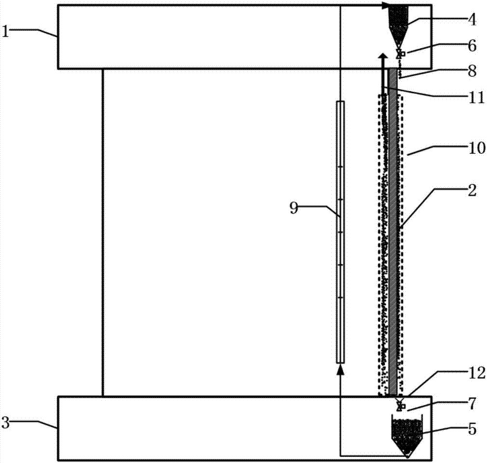 Particle-based tower solar thermal power generation wire mesh insulation method and device