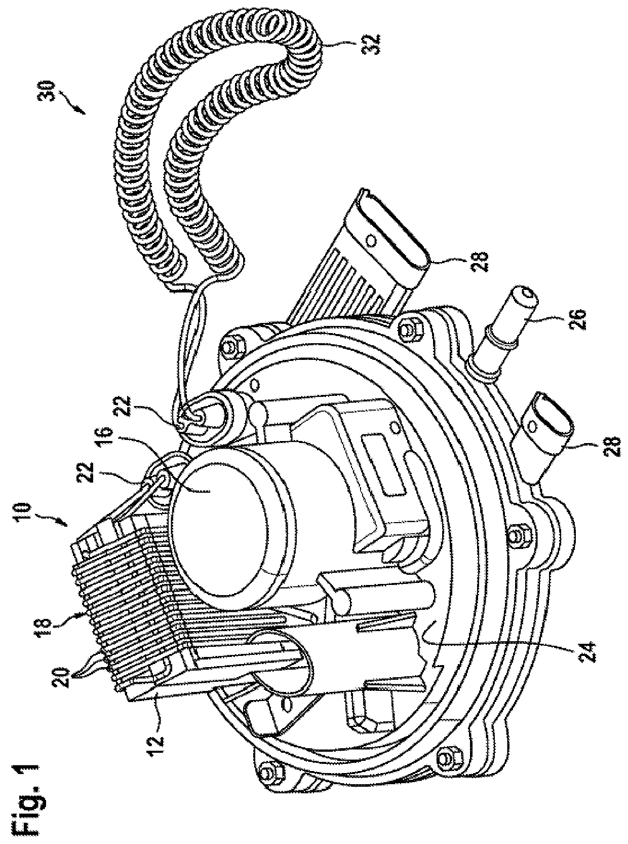 Supply module having a heating device for conveying an operating/auxiliary agent capable of freezing