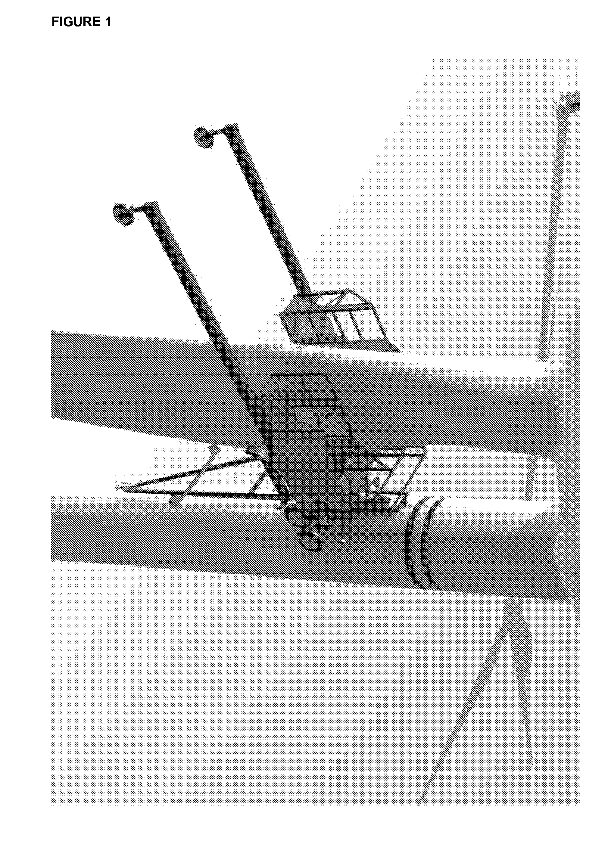 Maintenance platform for wind turbines