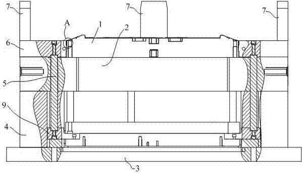 An injection mold for a product without a draft angle on the outer side of the edge of the side wall