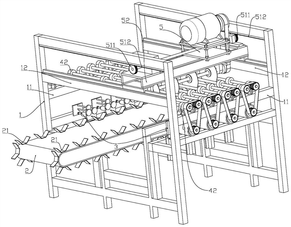 Roller clamping type bamboo tube slicer