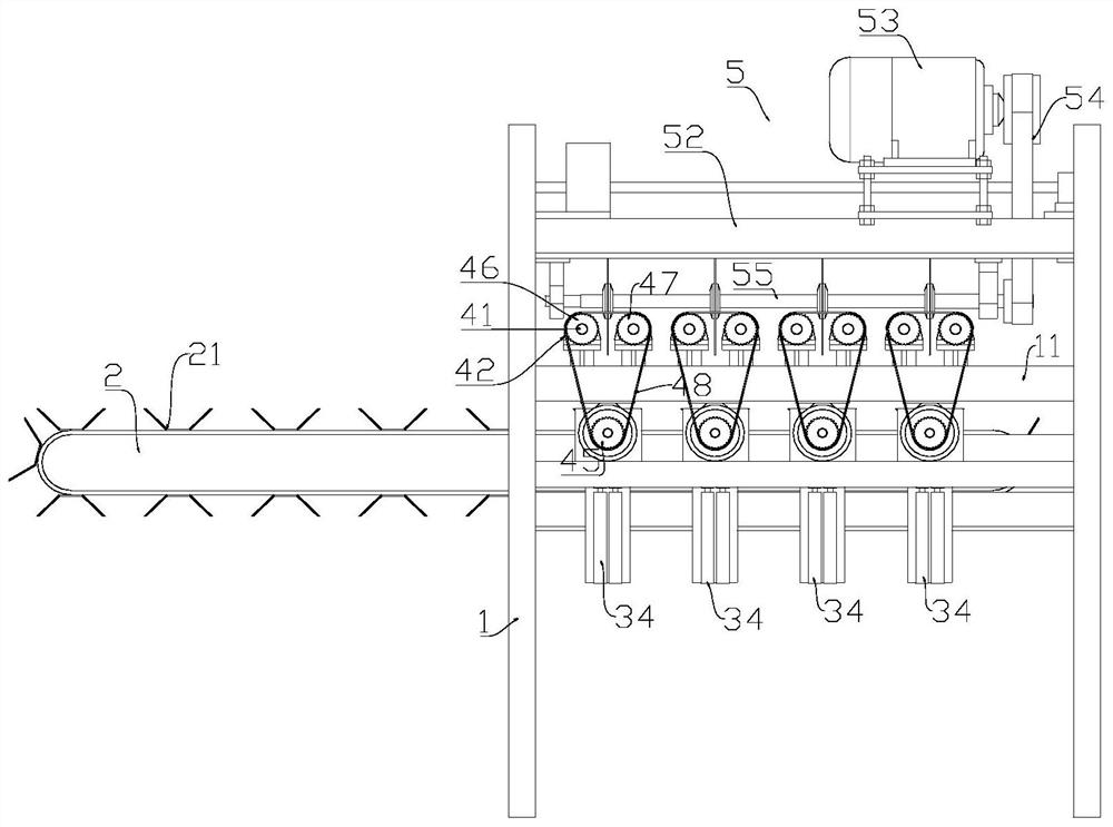 Roller clamping type bamboo tube slicer