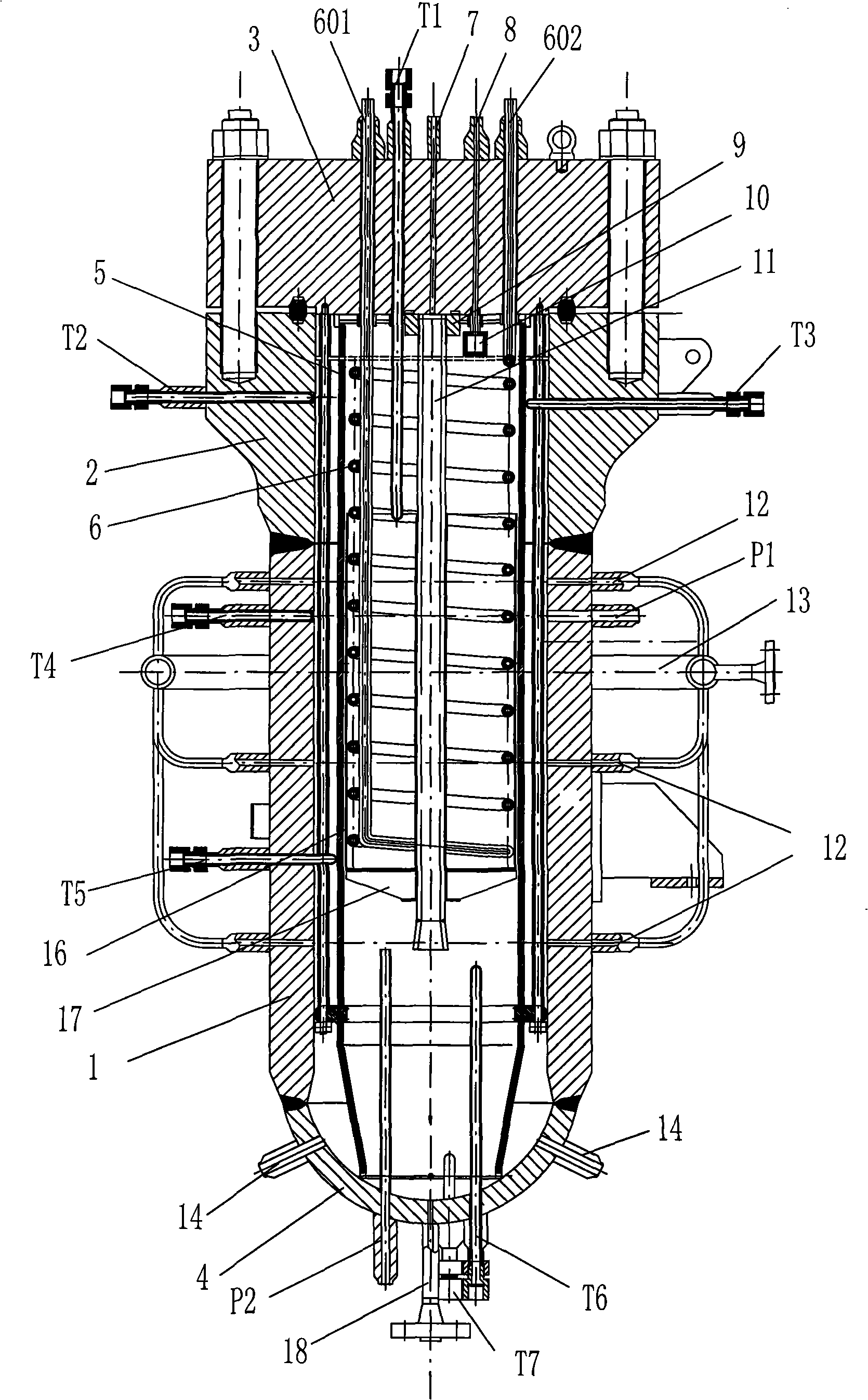 Countercurrent pot-type reaction device for supercritical water treatment of waste organic matter