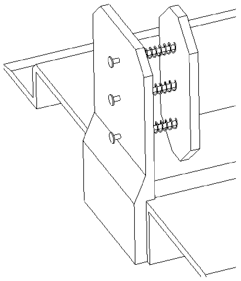 Cloth pulling device for plaiter