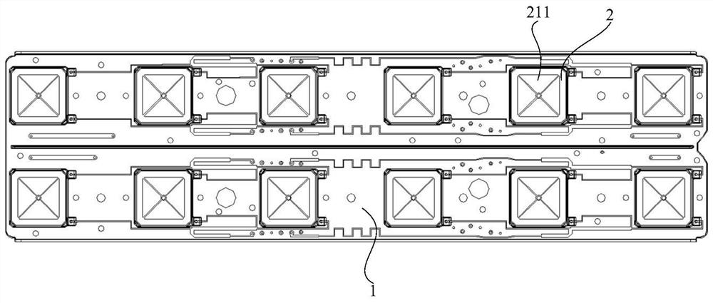 Plastic oscillator unit and antenna