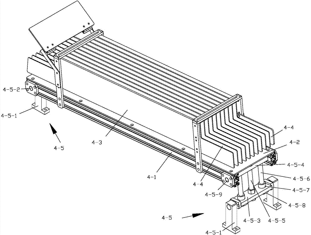 Feeding and discharge stock bin for grinding of bearing rings