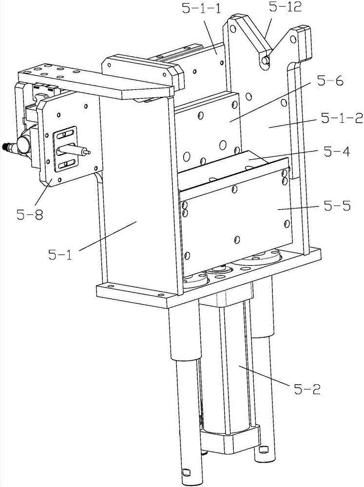 Feeding and discharge stock bin for grinding of bearing rings