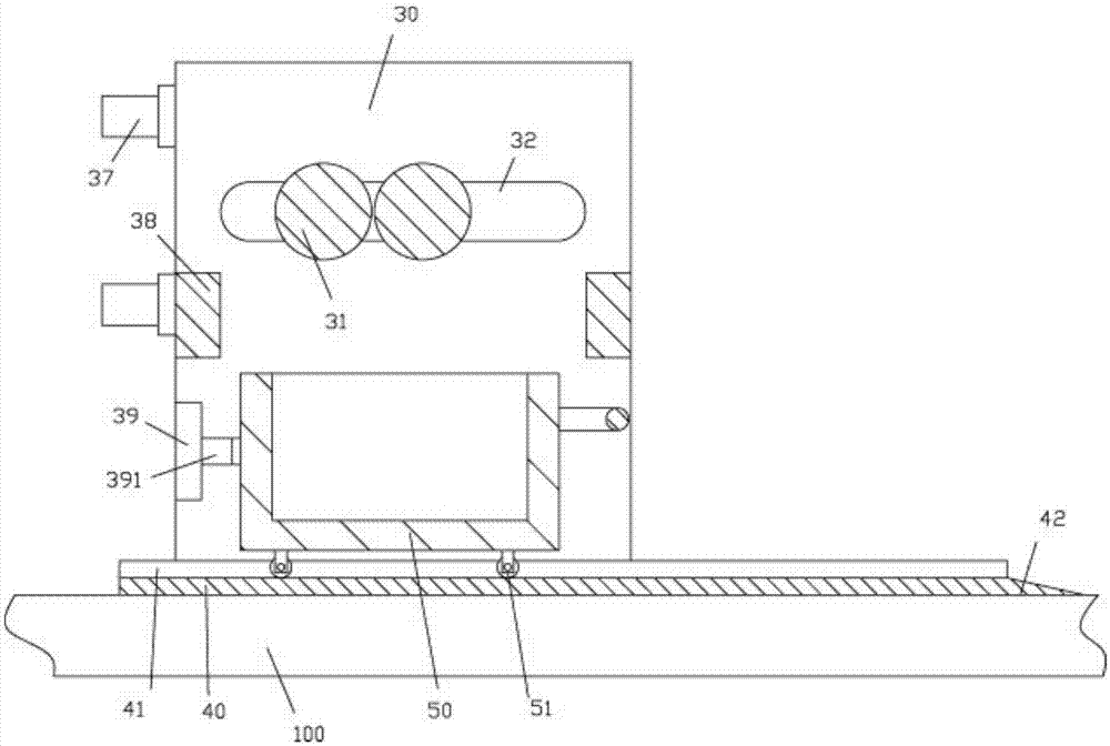 Conveying and folding mechanism used for fabric folding