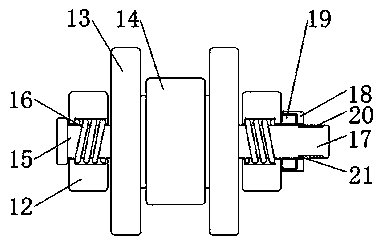 Portable multifunctional liquid food feeding device for nursing in intensive care unit