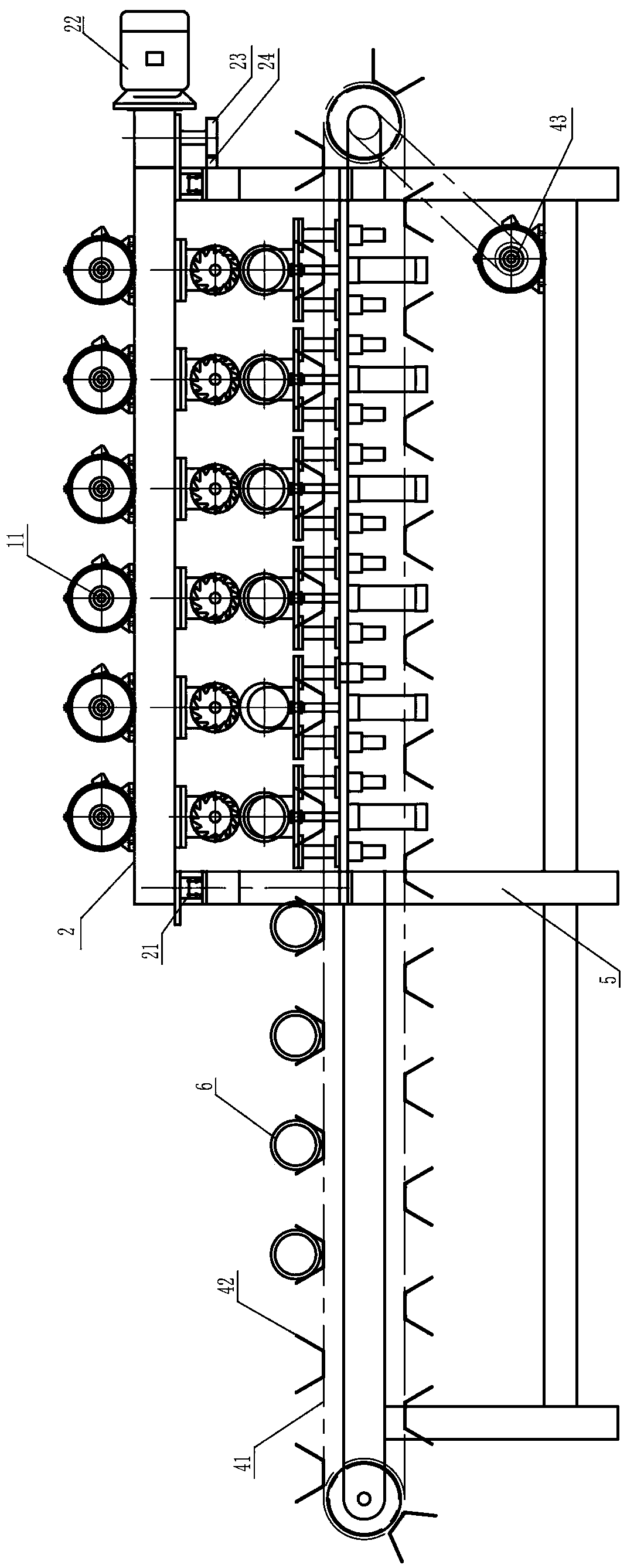 Device for removing bamboo green on surface of bamboo tube