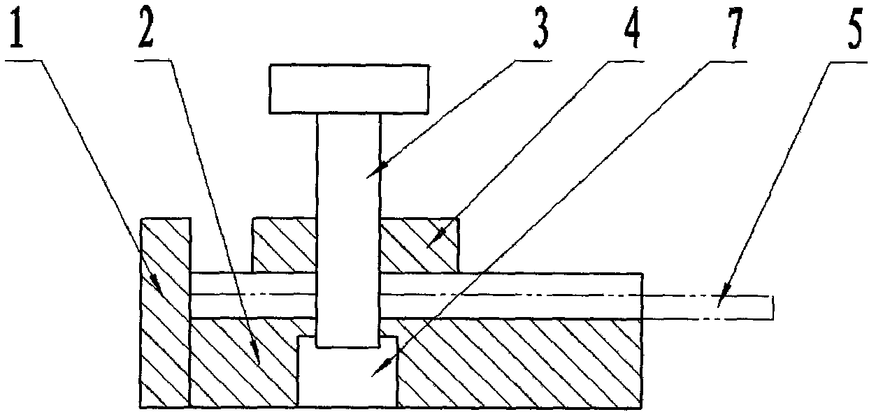 Manual punching die