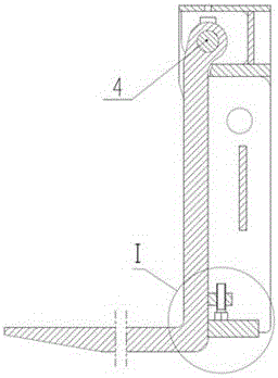 Pallet fork bracket assembly for engineering machine