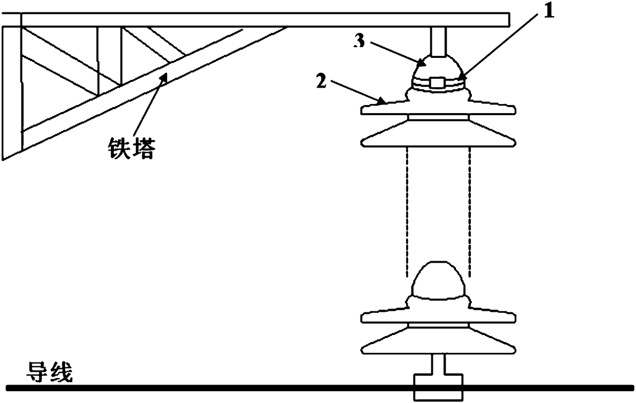 Detecting device for faulty insulator based on leakage current