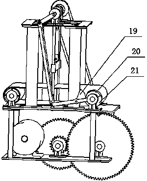 Automatic feeding pastry slicer