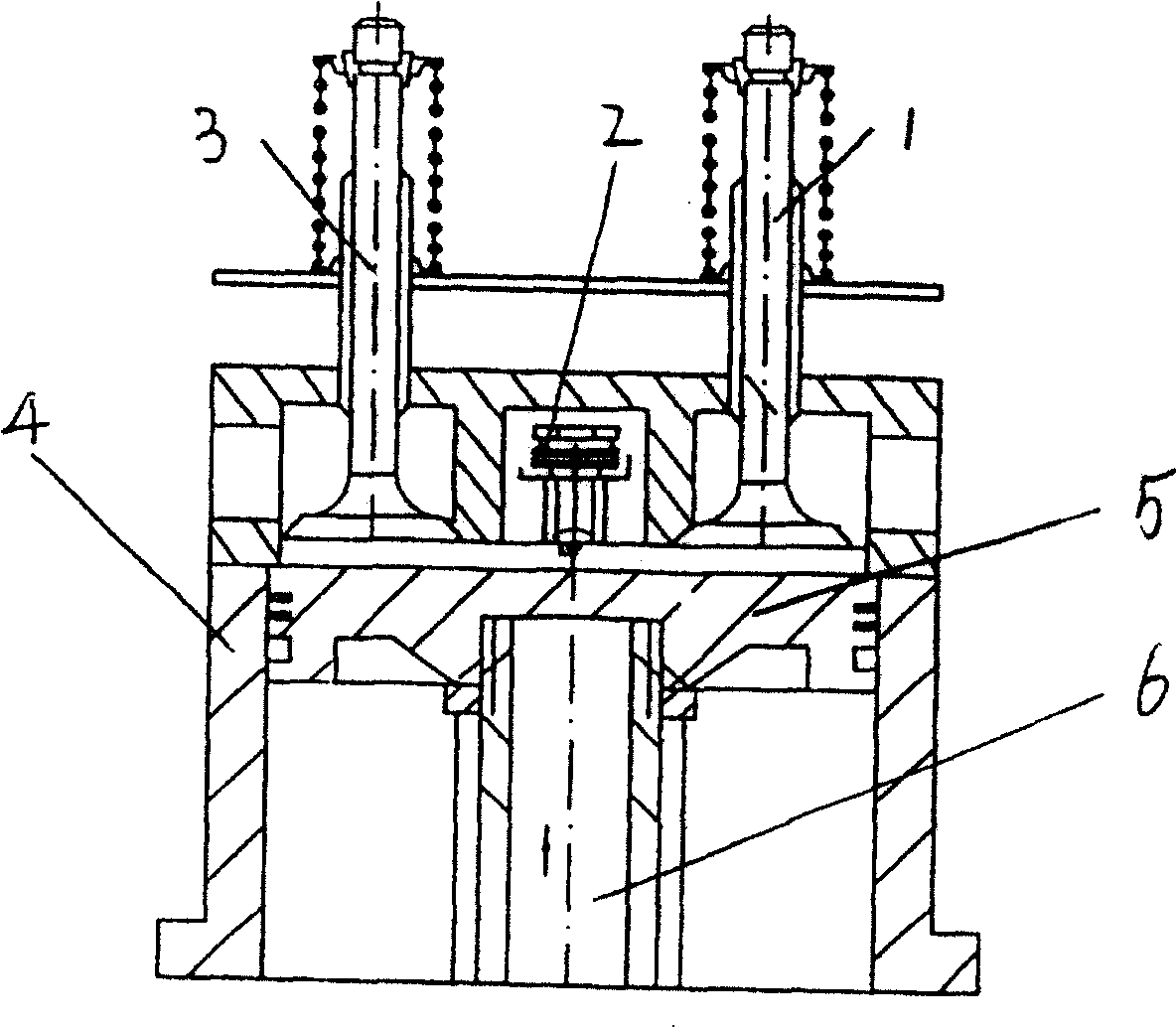 Two stroke operation engine and its two stroke operation process