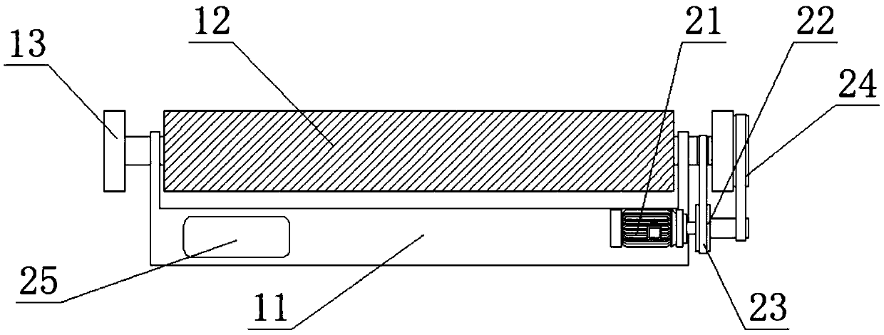 Automatic solar panel cleaning device